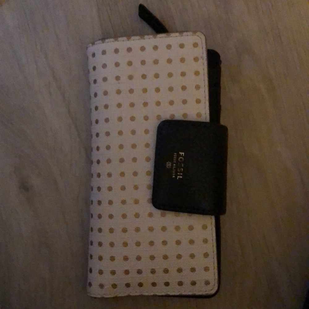 Fossil wallet